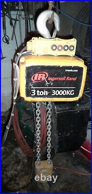 Ingersoll Rand 3 Ton Quantum Electric Hoist 10 Ft. Chain QCH200-2NS300