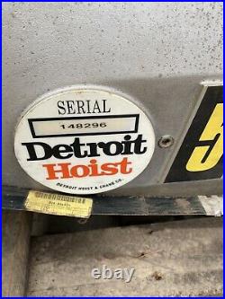 New Detroit Hoist And Chain 5 Ton Top Runner Model # DH10T30-21M100